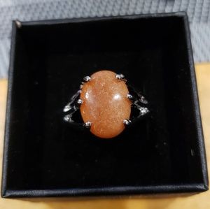 Beautiful 925 Sterling Silver Ring with Pink Gemst